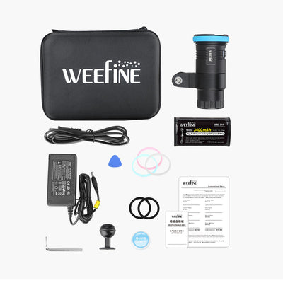 WeeFine Smart Focus 4000 v2 box contents: light, battery, charger, mounts, rings and zip case