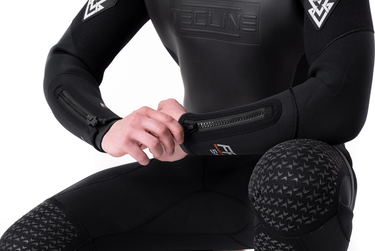 Tecline Proterm 5 mm overall wetsuit, full-length front view on a diver
